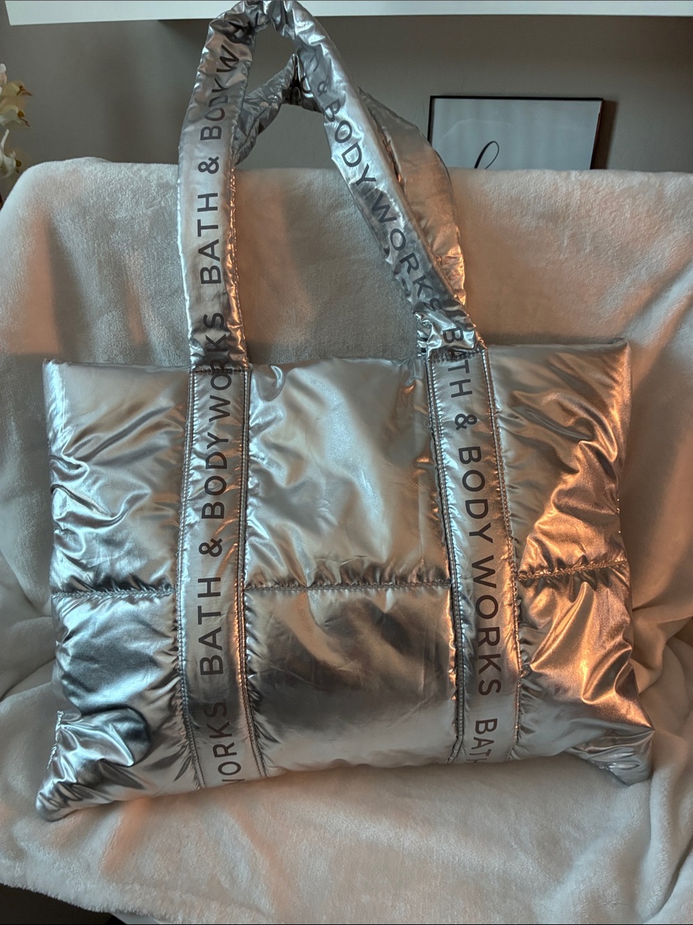 Bath & Body Works Metallic Silver Puffer Tote EUC. used 2x